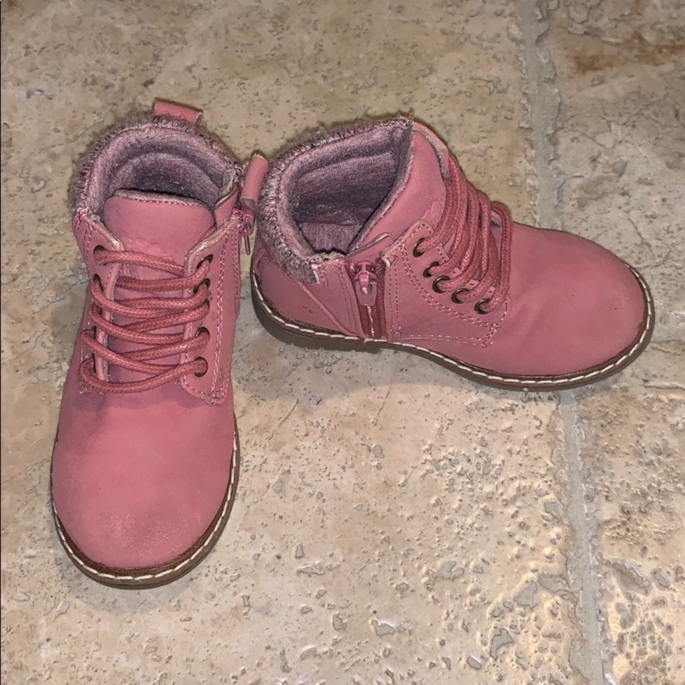 Zara baby size 22 pink booties